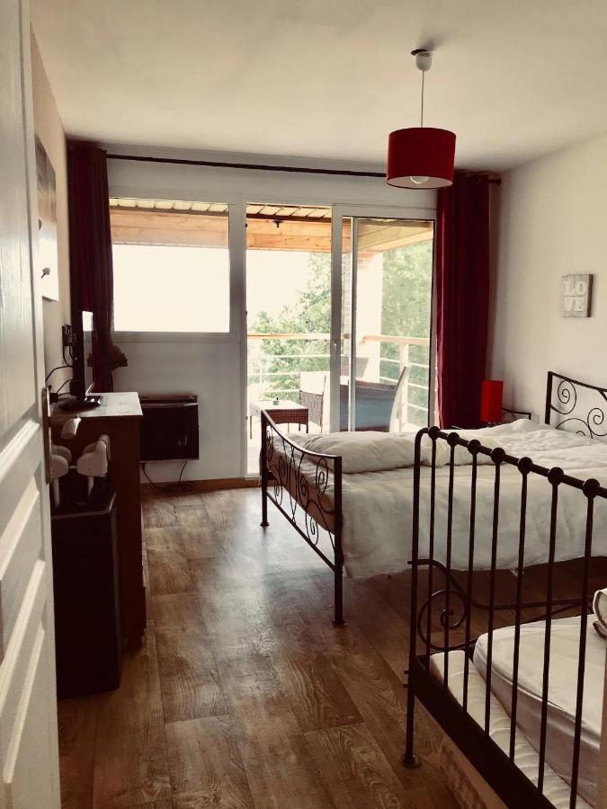 Les Gites De La Maison Lierue 蒂龙加尔代 外观 照片